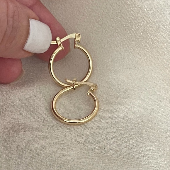 18k Gold Filled Small Hoop Earrings - Picture 2 of 7